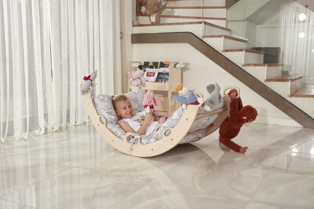 Montessori Arch + Pillow ( World Map )